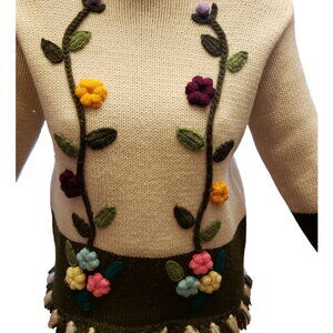 Vintage 3D Flower Fringe Hem Sweater - Fully Fashioned Tarrri - Size Medium